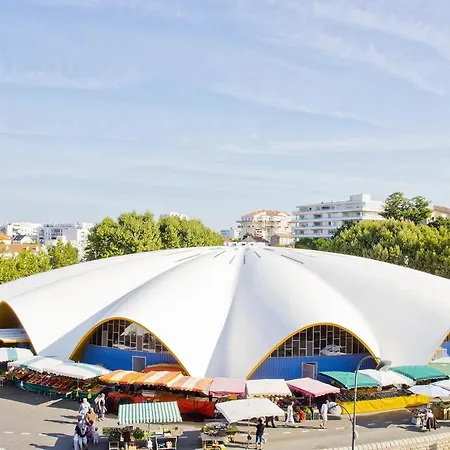 Des Tilleuls Proximite Et Commerces